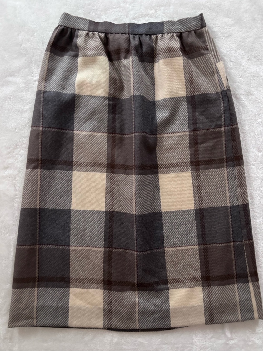 Vintage Wool midi skirt - Picture 2 of 11